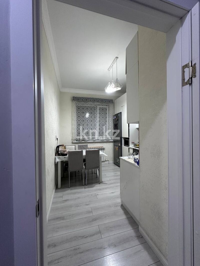 Продажа 3-комнатной квартиры, 68 м² - Продажа квартир на Юго-Востоке Караганды - страница 2 фото 7 из 12