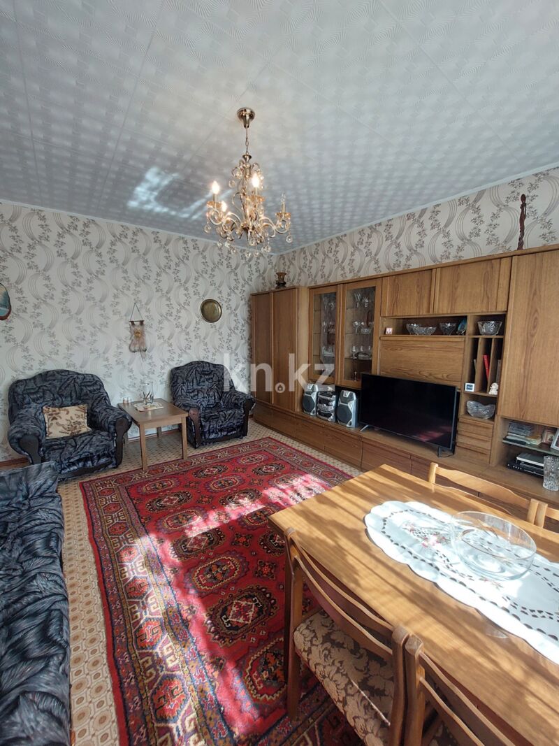 Продажа 6-комнатного дома, 195 м² - Продажа домов, коттеджей в Караганде - страница 7 фото 11 из 27
