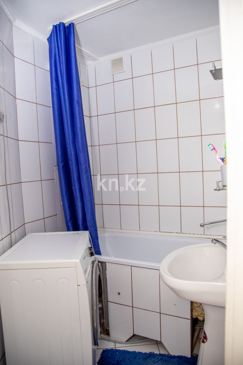 Продажа 2-комнатной квартиры, 50 м² - Продажа жилой и коммерческой недвижимости в Усть-Каменогорске фото 5 из 8