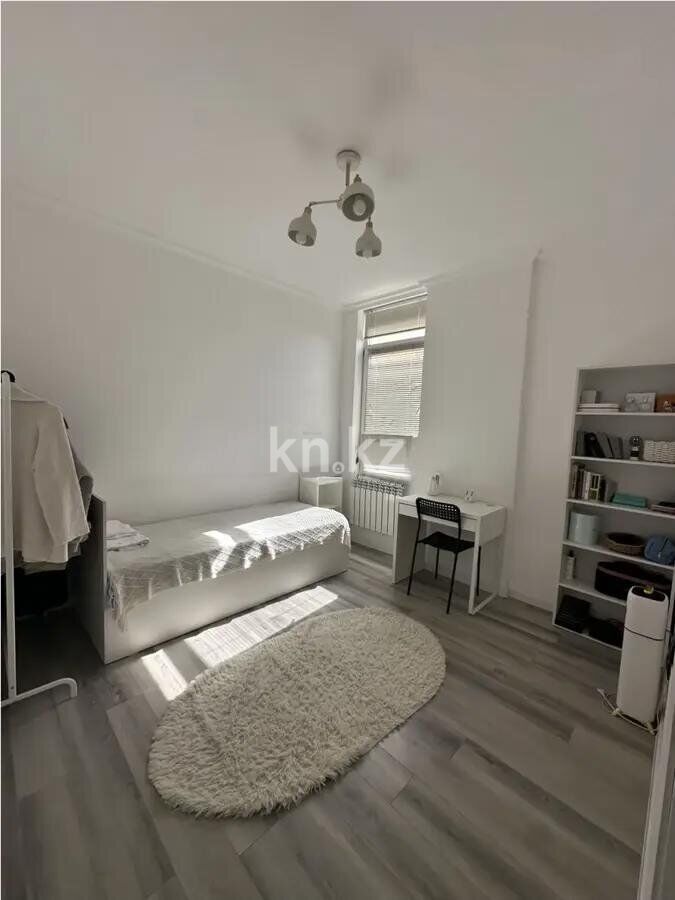 Продажа 4-комнатной квартиры, 70 м² - Продажа четырехкомнатных квартир в кирпичном доме в Казахстане - страница 3 фото 3 из 8