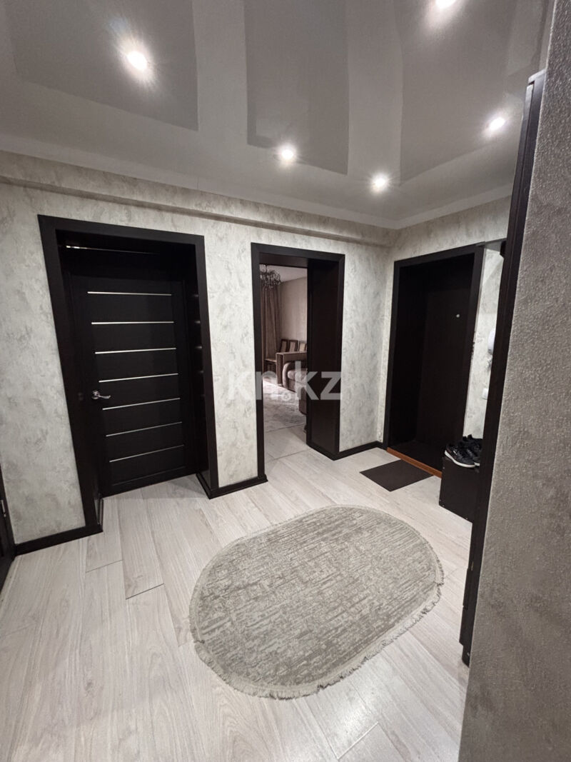 Продажа 4-комнатной квартиры, 73.9 м² - Продажа четырехкомнатных квартир в кирпичном доме в Караганде - страница 6 фото 2 из 24