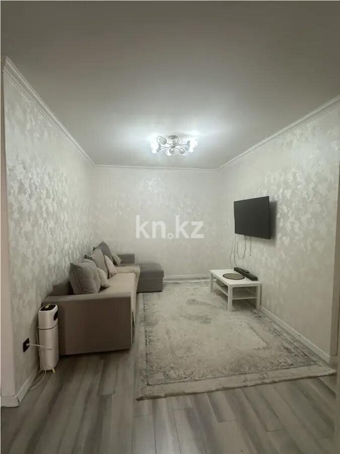 Продажа 4-комнатной квартиры, 70 м² - Продажа четырехкомнатных квартир в кирпичном доме в Казахстане - страница 3 фото 1 из 8