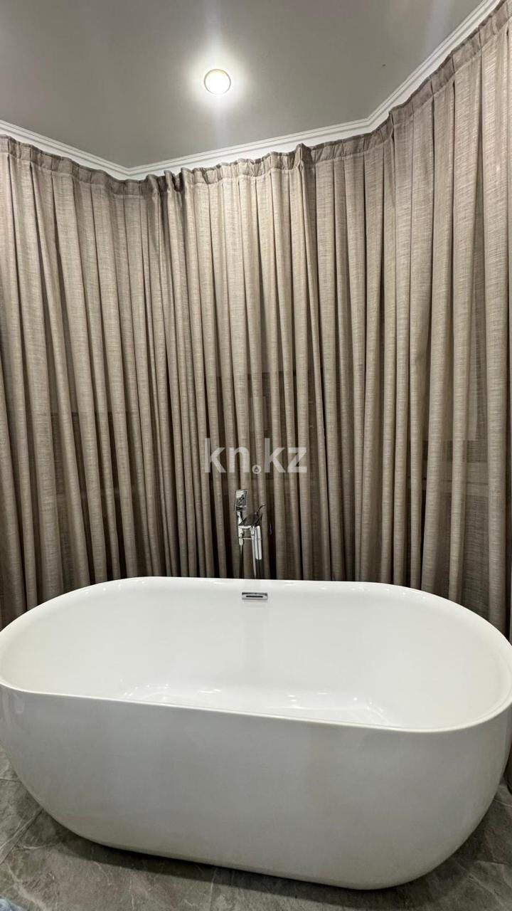 Аренда 3-комнатной квартиры, 130 м² - Аренда трехкомнатных квартир помесячно в Казахстане фото 10 из 16