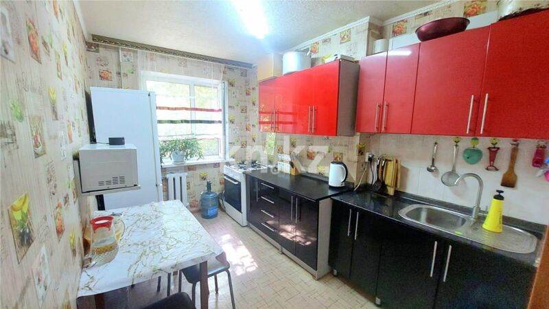 Продажа 2-комнатной квартиры, 44 м² - Продажа двухкомнатных квартир в панельном доме в Темиртау - страница 4 фото 1 из 12