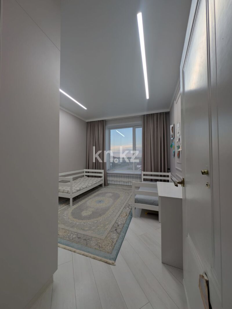 Продажа 4-комнатной квартиры, 115 м² - Продажа четырехкомнатных квартир в Уральске фото 5 из 31