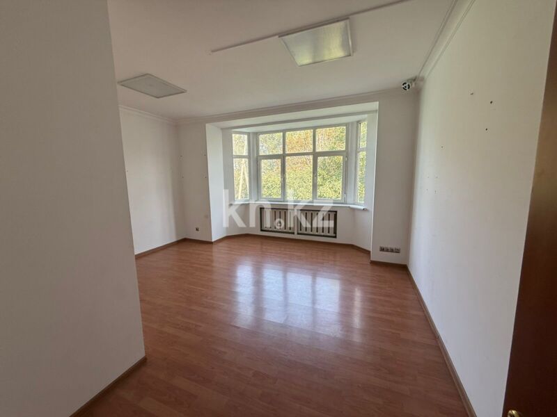 Аренда 9-комнатного дома, 450 м² - Продажа зданий в Усть-Каменогорске фото 13 из 31