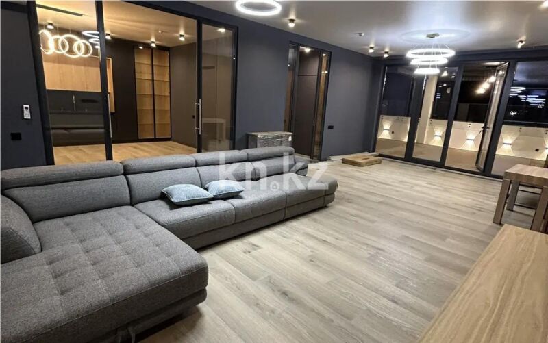 Продажа 7-комнатной квартиры, 360 м² - Продажа пятикомнатных и более квартир в Медеуском р-не Алматы фото 1 из 4