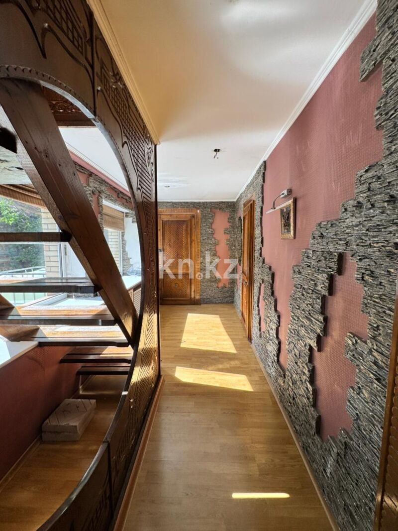 Продажа 5-комнатного дома, 373 м² - Продажа домов, коттеджей в Караганде - страница 4 фото 29 из 38