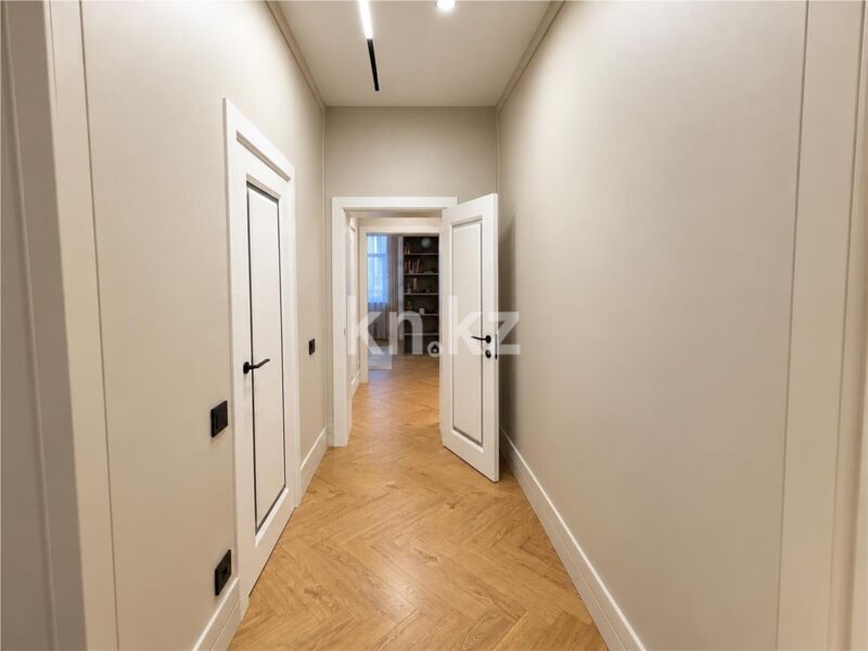 Продажа 4-комнатной квартиры, 125 м² - Продажа квартир на Юго-Востоке Караганды - страница 2 фото 23 из 43
