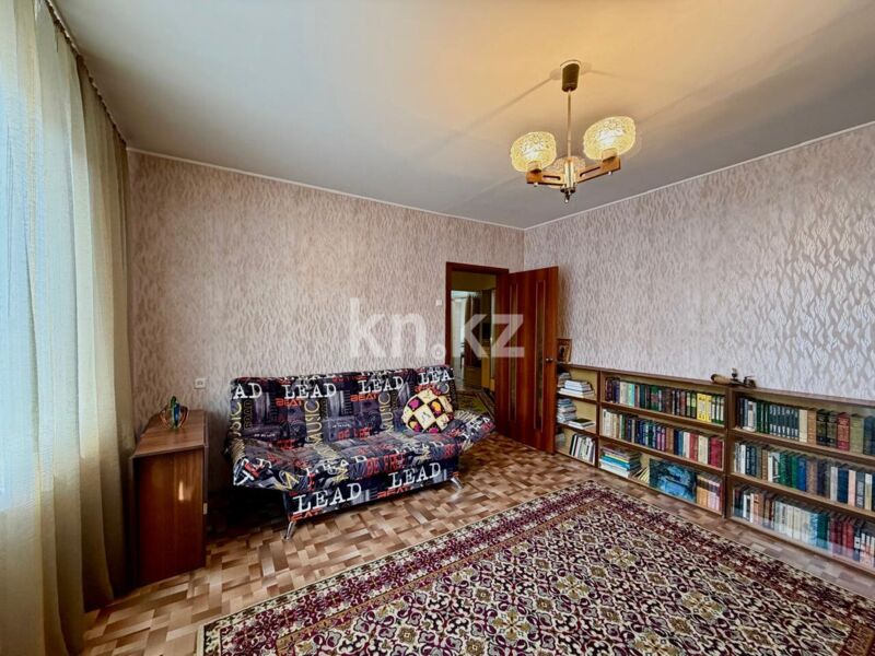 Продажа 3-комнатной квартиры, 63 м² - Продажа трехкомнатных квартир в панельном доме в Караганде - страница 5 фото 2 из 13