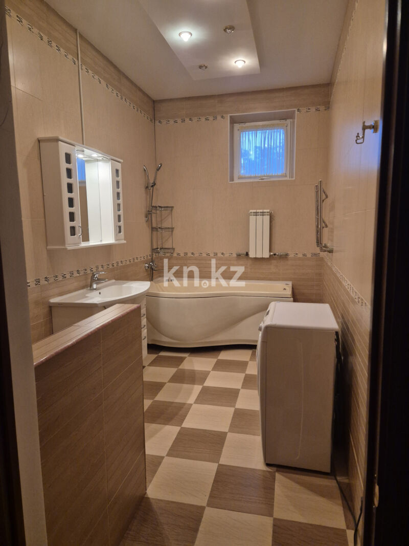Продажа 4-комнатной квартиры, 129.6 м² - Продажа квартир в Атырау фото 19 из 34