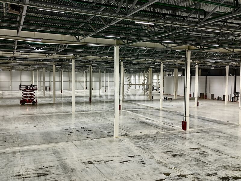 Аренда базы, 5000 м² - Аренда баз, складов и промышленной недвижимости в Алматы с фото фото 1 из 10
