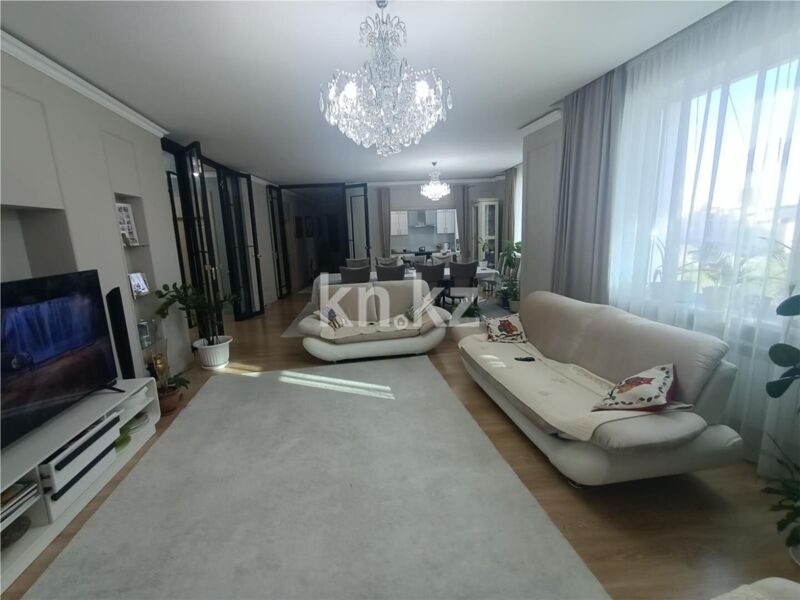 Продажа 5-комнатной квартиры, 200 м² - Продажа пятикомнатных и более квартир в Казахстане - страница 7 фото 1 из 47