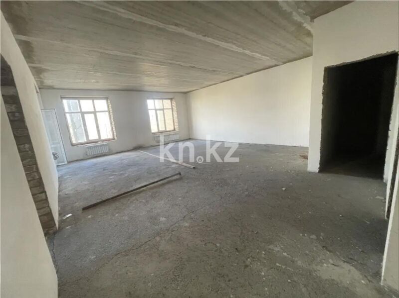 Продажа 4-комнатной квартиры, 100 м² - Продажа квартир от собственников в Караганде фото 1 из 5