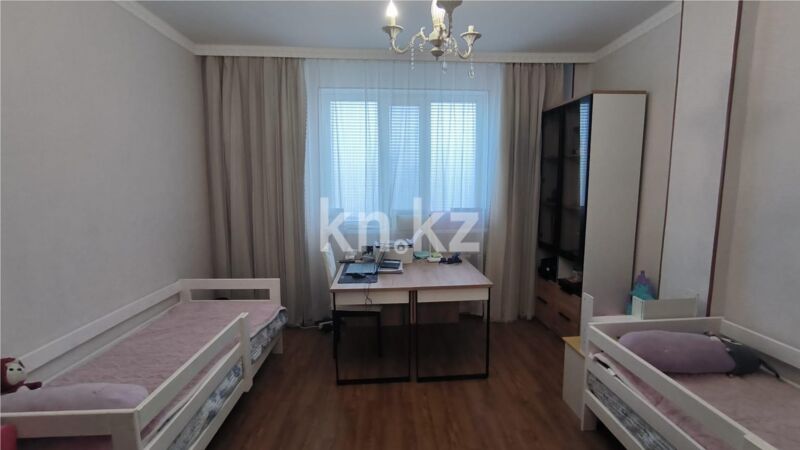 Продажа 3-комнатной квартиры, 81 м² - Продажа квартир в блочном доме в Караганде - страница 3 фото 7 из 21