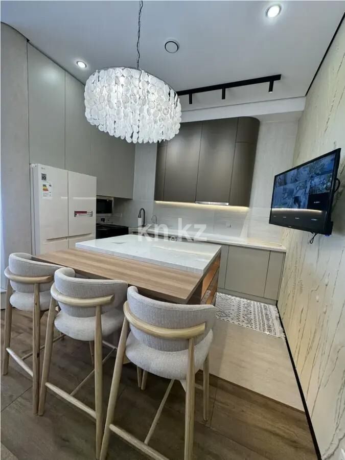 Продажа 6-комнатной квартиры, 280 м² - Продажа пятикомнатных и более квартир в Бостандыкском р-не Алматы - страница 2 фото 4 из 5