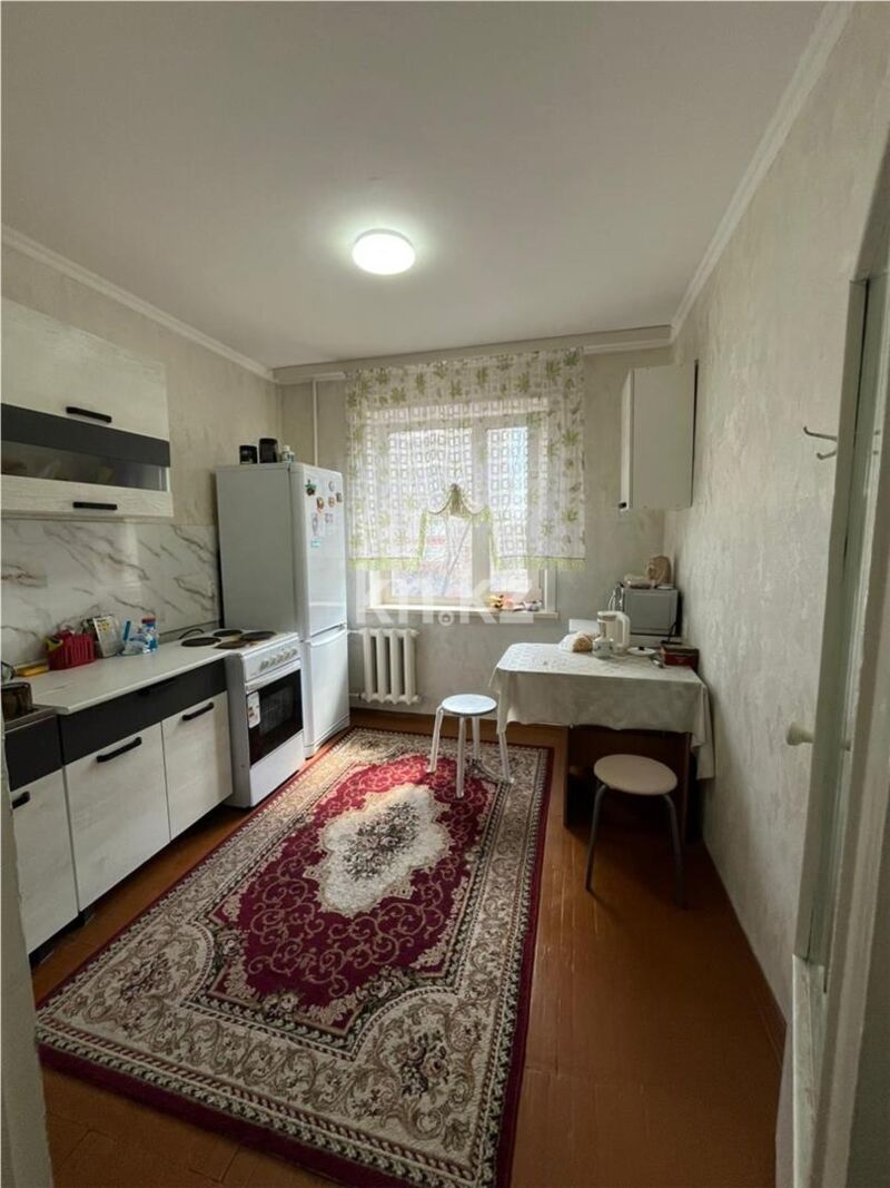 Продажа 1-комнатной квартиры, 42 м² - Продажа однокомнатных квартир в панельном доме в Караганде - страница 9 фото 4 из 12