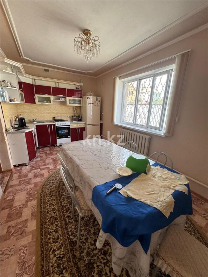 Продажа 4-комнатного дома, 120 м² - Недвижимость в Темиртау - страница 28 фото 1 из 15