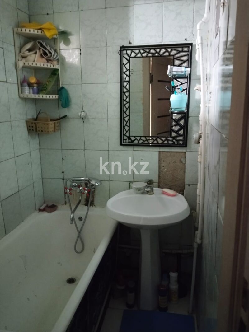 Продажа 3-комнатной квартиры, 60 м² - Продажа трехкомнатных квартир от собственников в Караганде фото 3 из 8