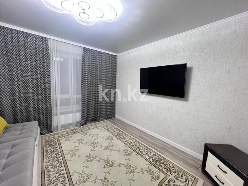 Продажа 3-комнатной квартиры, 83 м² - Продажа трехкомнатных квартир на Юго-Востоке Караганды - страница 19 фото 3 из 26