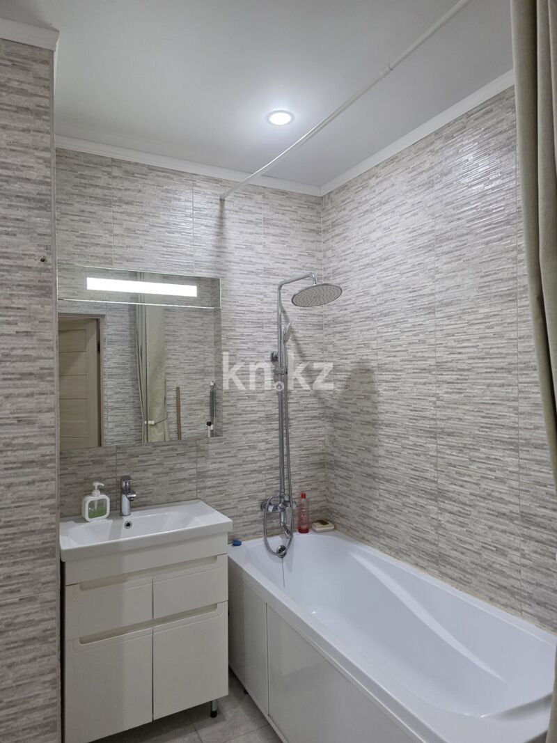 Продажа 3-комнатной квартиры, 93.7 м² - Продажа квартир от собственников в Караганде фото 20 из 25