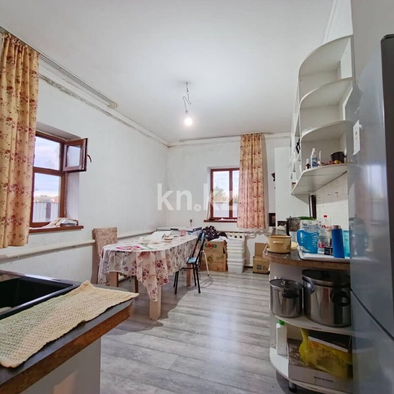 Аренда 4-комнатного дома, 140 м² - Аренда домов в Казахстане фото 2 из 10