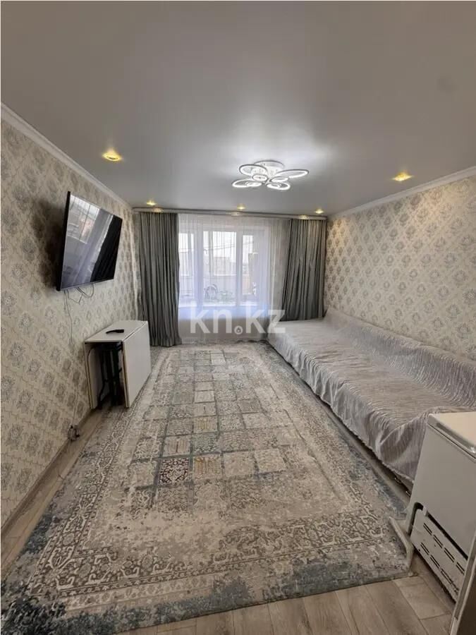 Продажа 3-комнатной квартиры, 62 м² - Продажа трехкомнатных квартир в Майкудуке Караганды - страница 7 фото 1 из 7