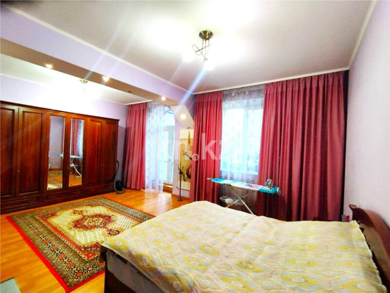 Продажа 4-комнатной квартиры, 94 м² - Продажа четырехкомнатных квартир в кирпичном доме в Караганде - страница 8 фото 5 из 15
