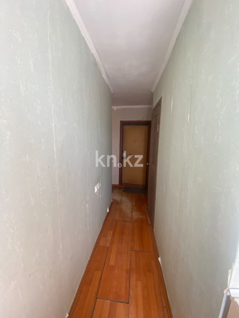 Продажа 2-комнатной квартиры, 42.5 м² - Продажа двухкомнатных квартир в панельном доме в Караганде - страница 15 фото 12 из 19
