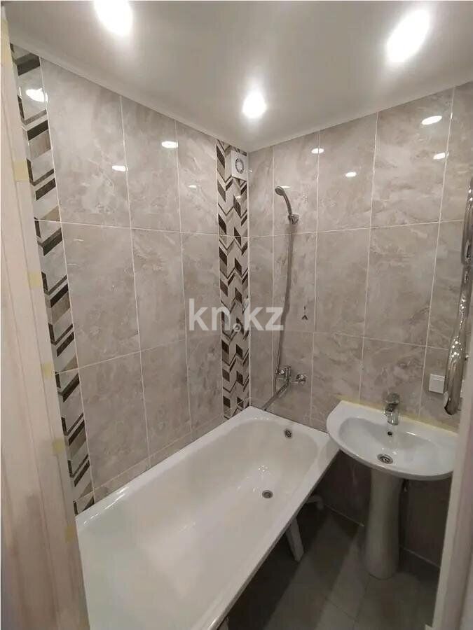 Продажа 1-комнатной квартиры, 30 м² - Продажа квартир в Караганде - страница 2 фото 2 из 4
