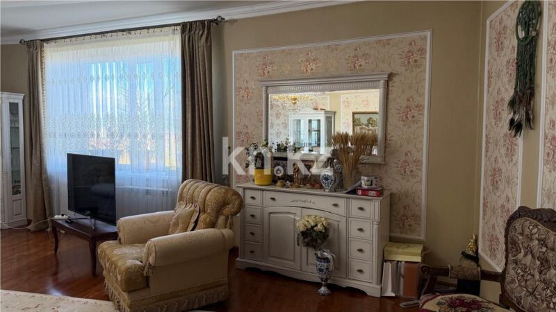 Продажа 4-комнатной квартиры, 197 м² - Продажа четырехкомнатных квартир в Караганде фото 4 из 23