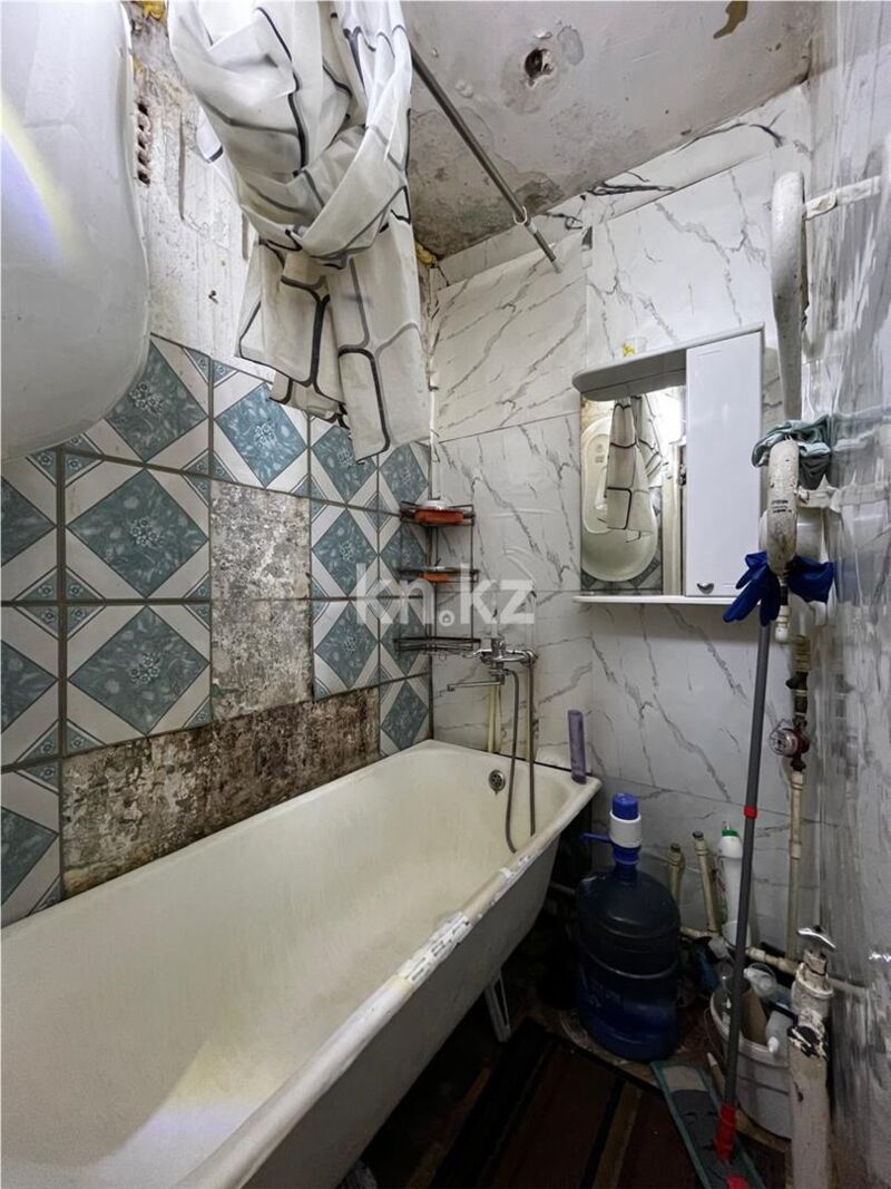 Продажа 3-комнатной квартиры, 61 м² - Продажа трехкомнатных квартир в Майкудуке Караганды - страница 9 фото 9 из 13