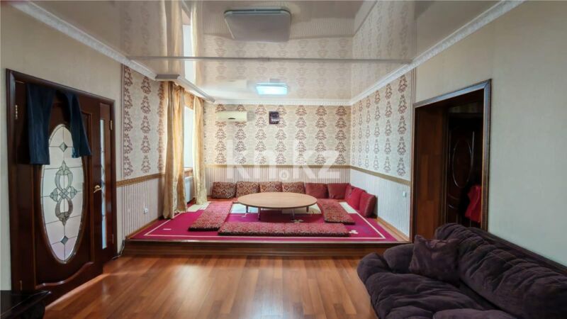 Продажа 7-комнатного дома, 394 м² - Продажа домов, коттеджей в Караганде - страница 3 фото 1 из 24