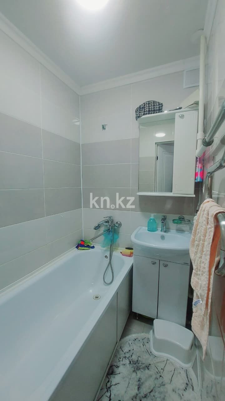 Продажа 3-комнатной квартиры, 56 м² - Продажа трехкомнатных квартир на Юго-Востоке Караганды - страница 7 фото 11 из 16