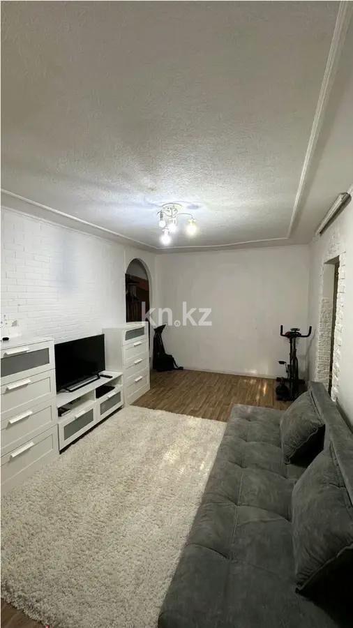 Продажа 3-комнатной квартиры, 46 м² - Продажа трехкомнатных квартир в Майкудуке Караганды - страница 8 фото 2 из 7