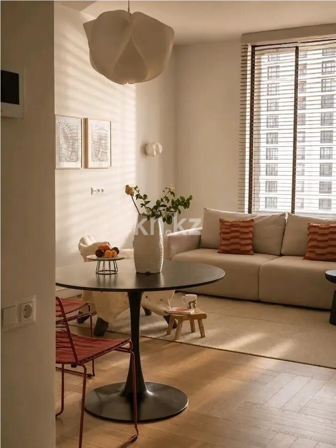 Продажа 2-комнатной квартиры, 55 м² - Продажа двухкомнатных квартир в р-не Есиль Астаны - страница 18 фото 1 из 4