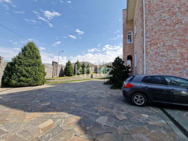 Продажа 10-комнатного дома, 805 м² - Продажа домов, коттеджей в Медеуском р-не Алматы фото 2 из 40