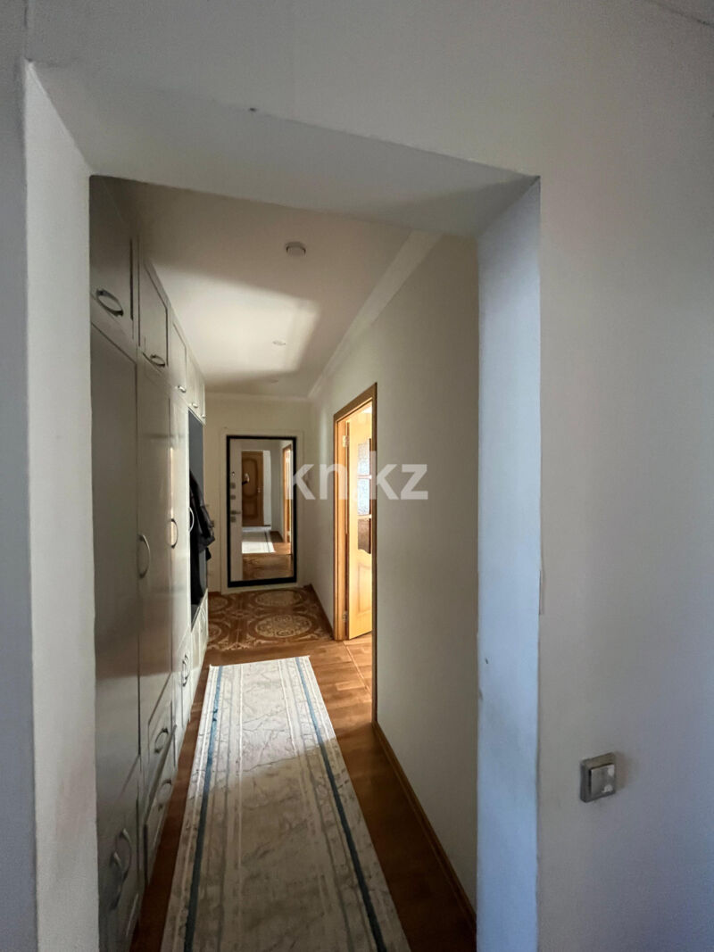 Продажа 4-комнатной квартиры, 81.3 м² - Продажа четырехкомнатных квартир в панельном доме в Караганде - страница 6 фото 1 из 10