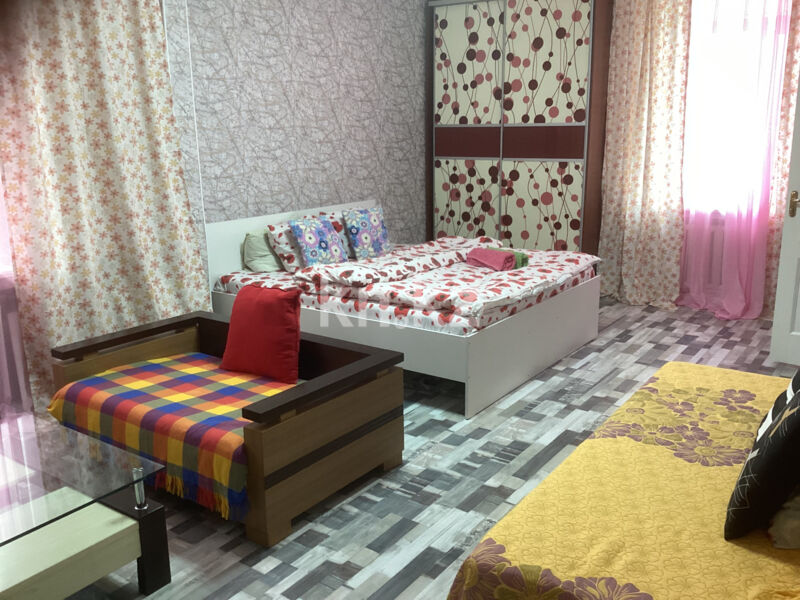 Аренда 1-комнатной квартиры, 45 м² - Аренда квартир помесячно в Казахстане - страница 4 фото 1 из 11