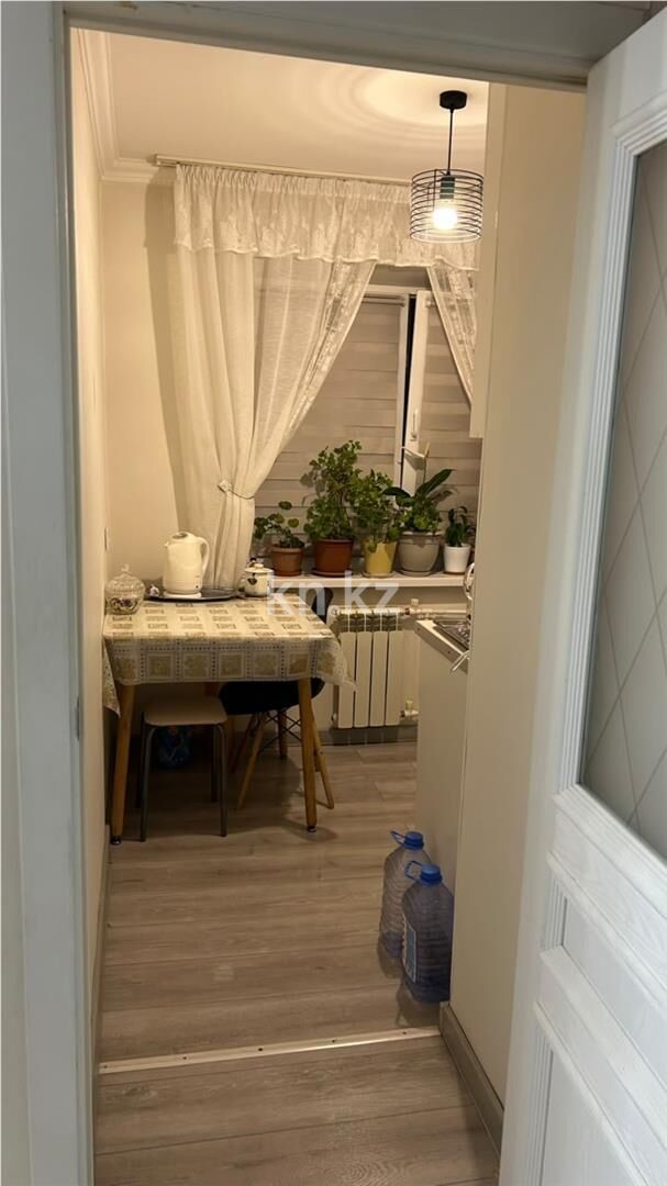 Продажа 3-комнатной квартиры, 55 м² - Продажа трехкомнатных квартир в панельном доме в Караганде - страница 6 фото 14 из 18