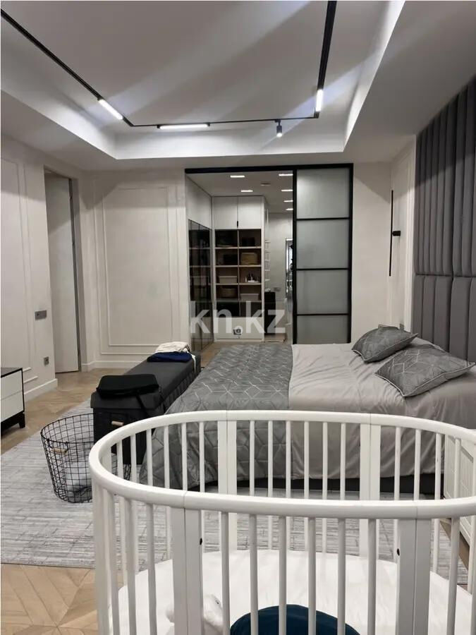 Продажа 6-комнатной квартиры, 300 м² - Продажа пятикомнатных и более квартир в монолитно-каркасном доме в Алматы фото 4 из 9