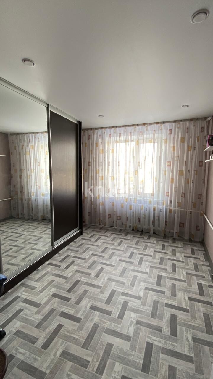 Продажа 2-комнатной квартиры, 40.3 м² - Продажа двухкомнатных квартир в панельном доме в Караганде - страница 3 фото 4 из 13
