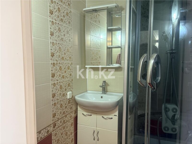 Продажа 4-комнатной квартиры, 77 м² - Продажа четырехкомнатных квартир в панельном доме в Караганде фото 27 из 31