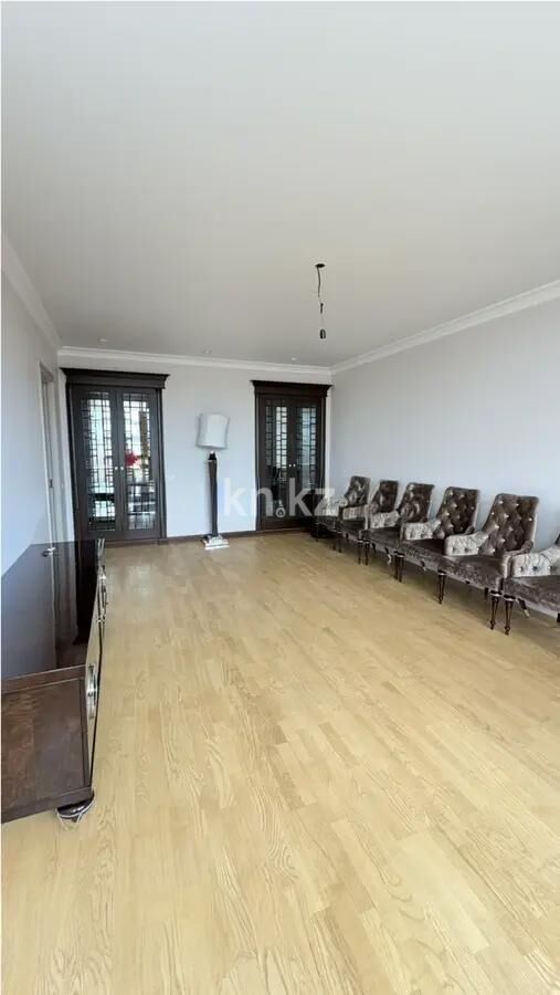 Продажа 4-комнатной квартиры, 160.4 м² - Продажа квартир в Казахстане - страница 12 фото 1 из 4