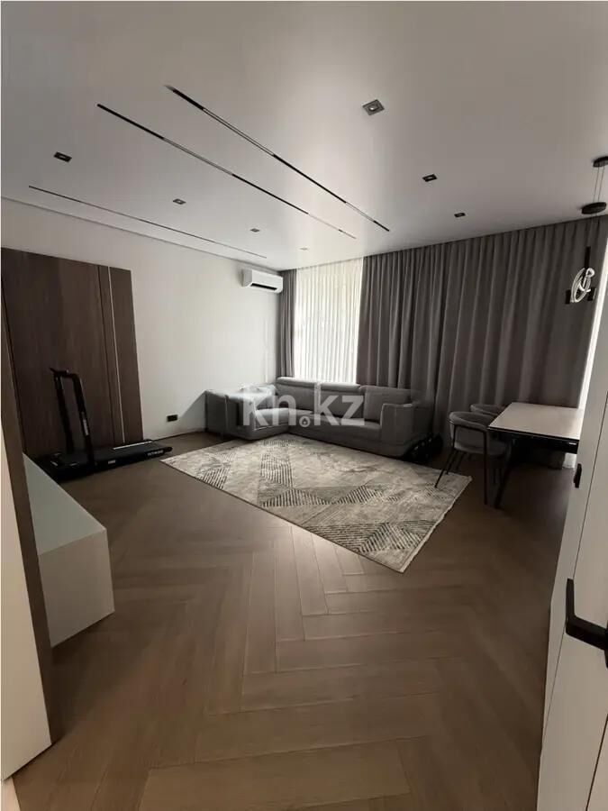 Продажа 3-комнатной квартиры, 95 м² - Продажа квартир в кирпичном доме в Караганде фото 1 из 6