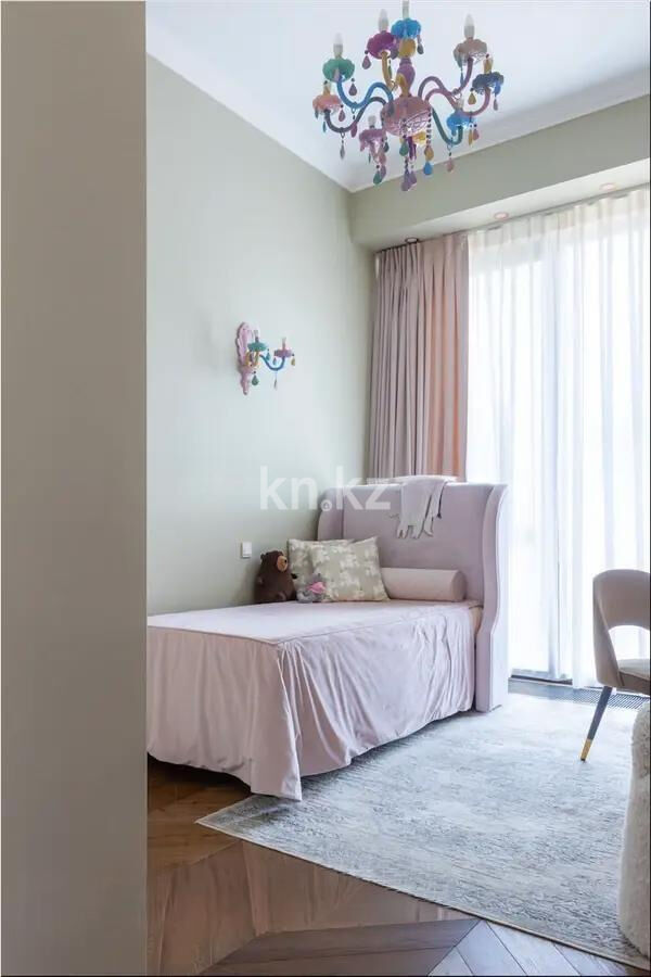 Продажа 5-комнатной квартиры, 250 м² - Продажа пятикомнатных и более квартир в монолитно-каркасном доме в Алматы фото 7 из 11
