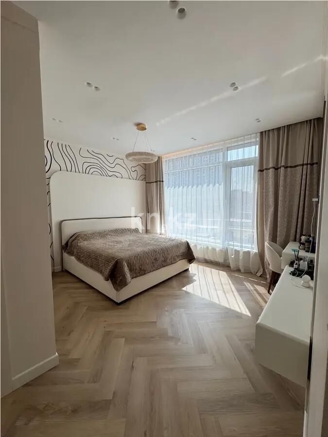 Продажа 3-комнатной квартиры, 120 м² - Продажа трехкомнатных квартир в блочном доме в Казахстане - страница 14 фото 1 из 6