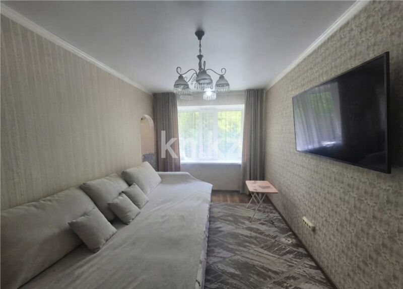 Продажа 3-комнатной квартиры, 55 м² - Продажа трехкомнатных квартир в Майкудуке Караганды - страница 6 фото 1 из 12