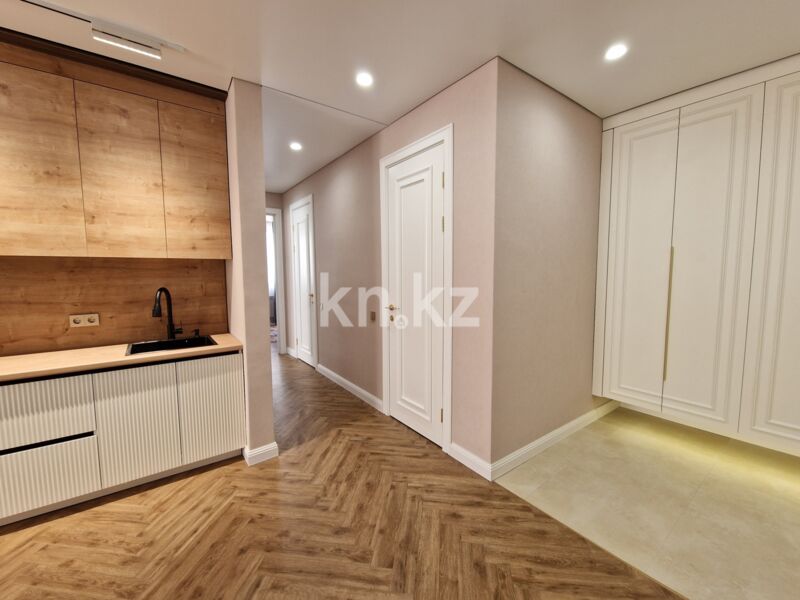 Продажа 3-комнатной квартиры, 73.7 м² - Продажа трехкомнатных квартир в монолитном доме в Казахстане - страница 10 фото 1 из 24