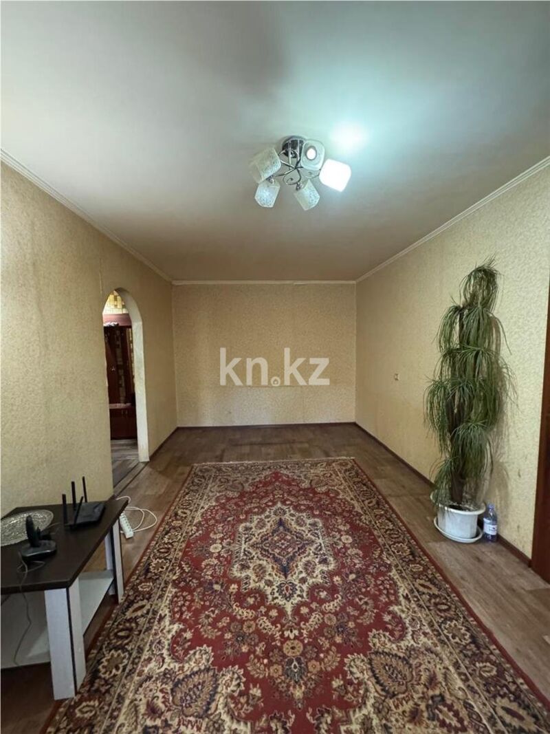 Продажа 2-комнатной квартиры, 44 м² - Продажа двухкомнатных квартир в Караганде фото 2 из 10